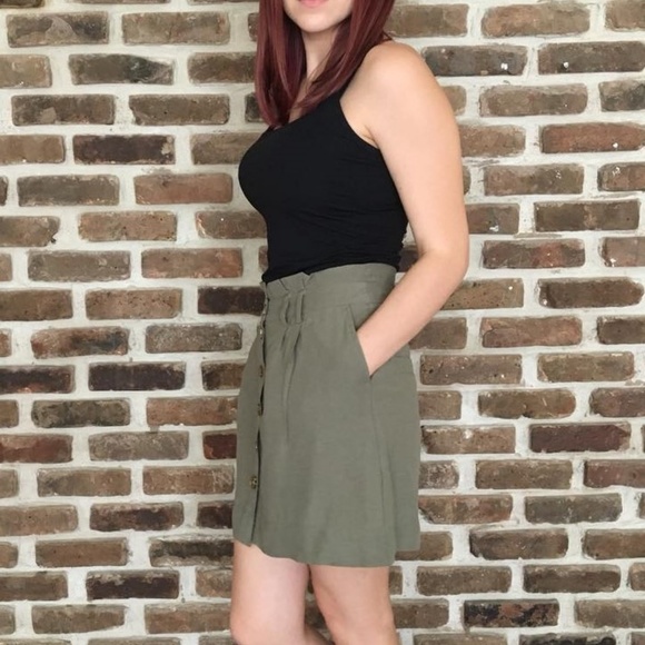O'stin Studio Khaki Olive Green Mini Skirt Sz S - Picture 5 of 7